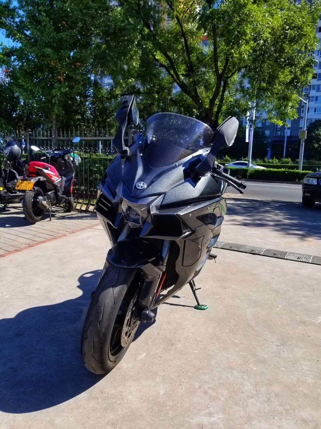 二手摩托车川崎 ninja h2 sx se